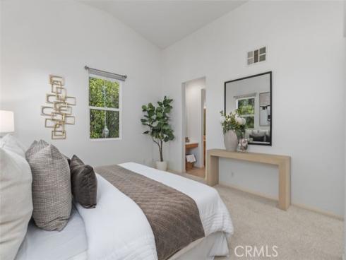 25 Vermillion , Irvine, CA