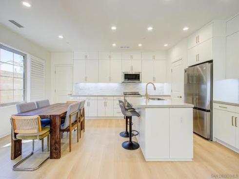 112 Excursion , Irvine, CA