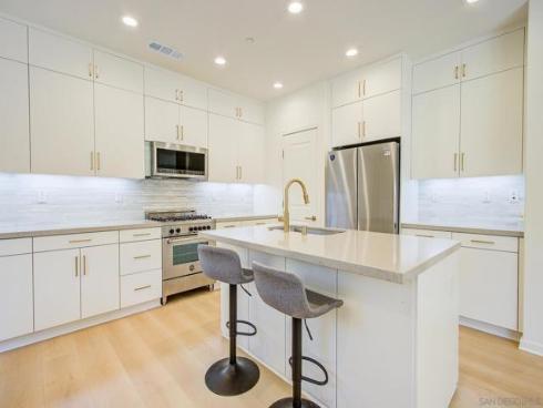 112 Excursion , Irvine, CA