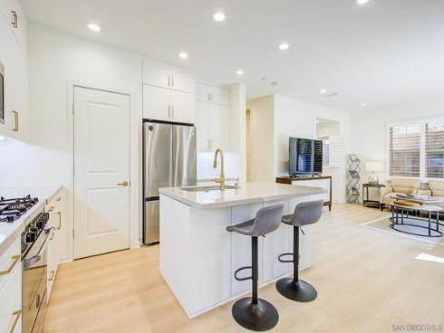 112 Excursion , Irvine, CA