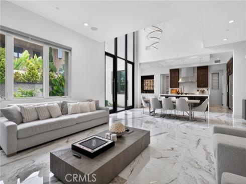 61 Iluna , Irvine, CA