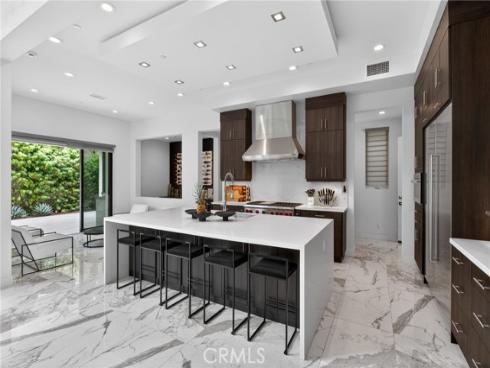 61 Iluna , Irvine, CA