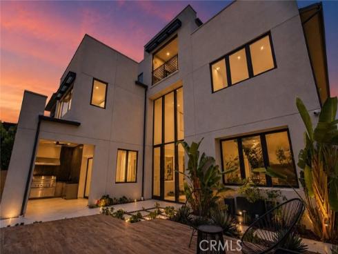 61 Iluna , Irvine, CA