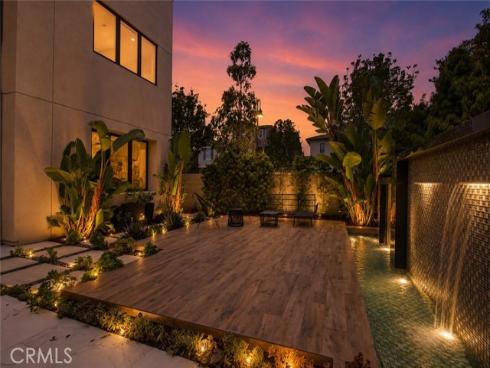 61 Iluna , Irvine, CA