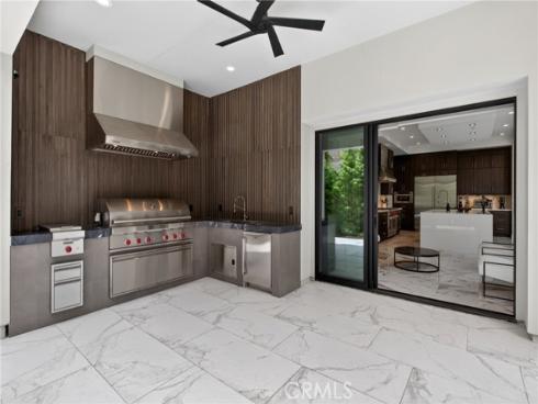 61 Iluna , Irvine, CA
