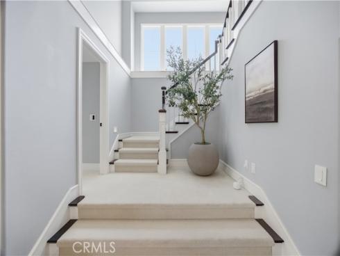 8 N Bayleaf , Irvine, CA