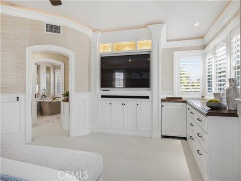 8 N Bayleaf , Irvine, CA