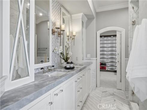 8 N Bayleaf , Irvine, CA
