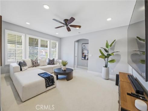 8 N Bayleaf , Irvine, CA