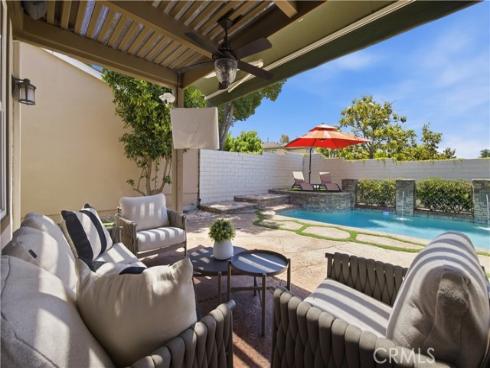 8 N Bayleaf , Irvine, CA