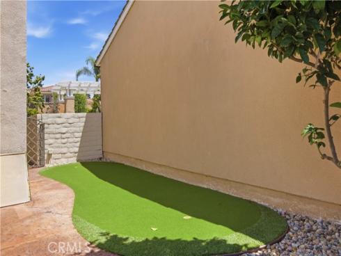 8 N Bayleaf , Irvine, CA