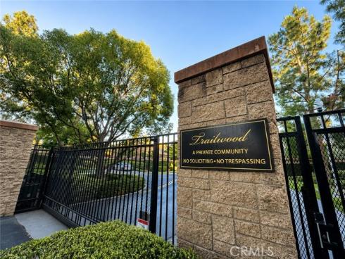 8 N Bayleaf , Irvine, CA