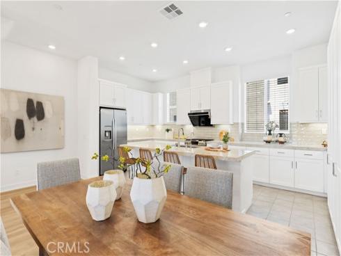 253 Sash , Irvine, CA
