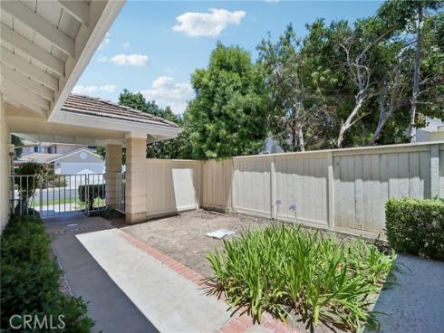 43 Cedarlake 88 , Irvine, CA