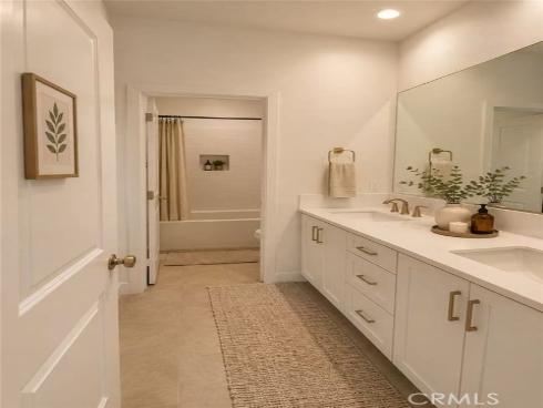 144 Scoville , Irvine, CA