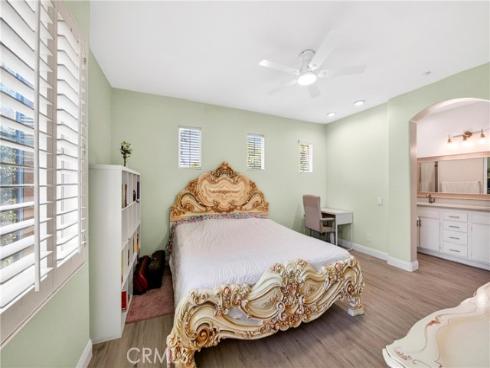 54 Salton , Irvine, CA