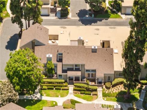 30 Chardonnay , Irvine, CA