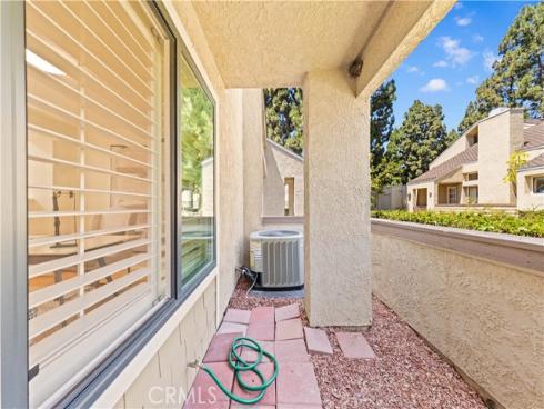 30 Chardonnay , Irvine, CA