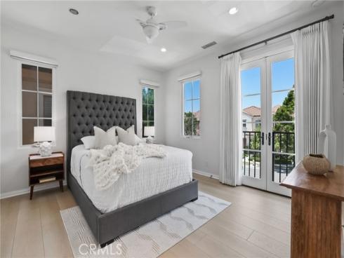 118 Chestnut Grove, Irvine, CA