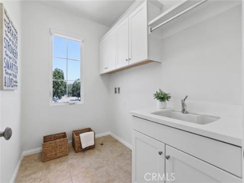 118 Chestnut Grove, Irvine, CA