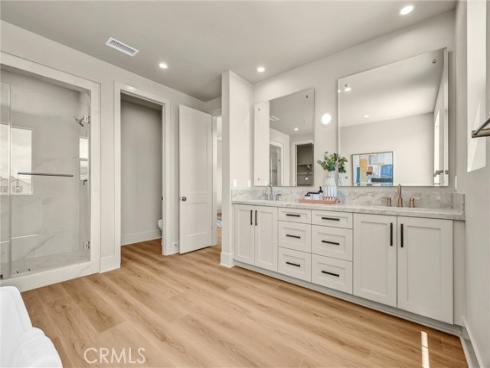 204 Alora , Irvine, CA