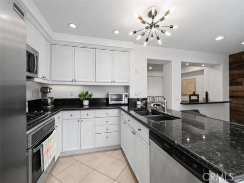6 El Cajon , Irvine, CA