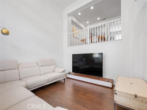 6 El Cajon , Irvine, CA