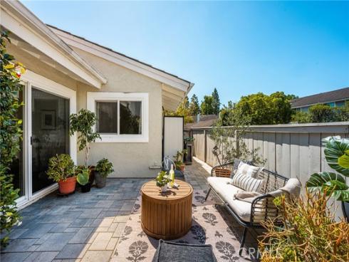 32 Acorn 15 , Irvine, CA