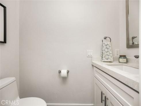 32 Acorn 15 , Irvine, CA