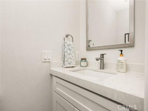 32 Acorn 15 , Irvine, CA