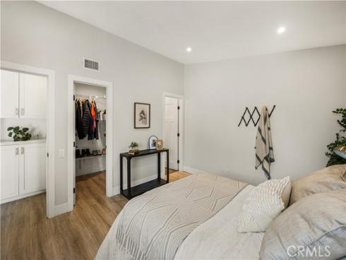 32 Acorn 15 , Irvine, CA