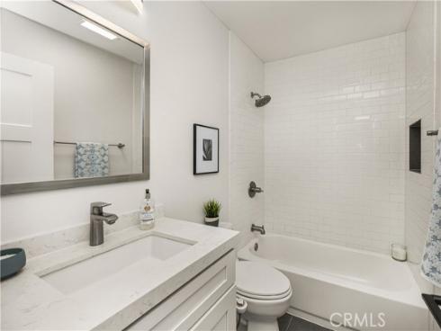 32 Acorn 15 , Irvine, CA