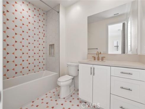 107  Orbit  , Irvine, CA