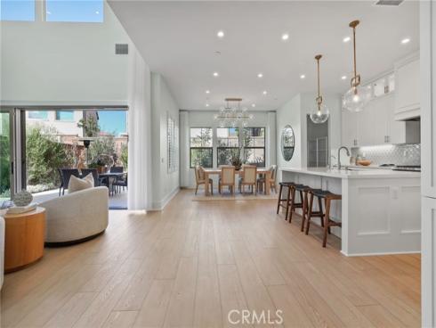 107  Orbit  , Irvine, CA