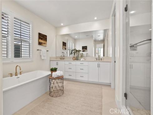 107  Orbit  , Irvine, CA