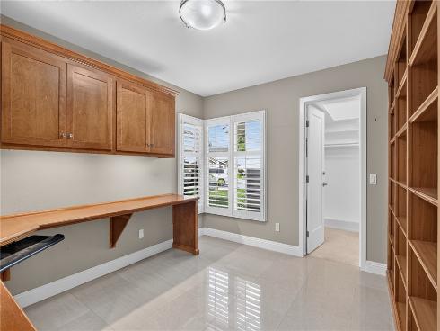 10 E Trenton  , Irvine, CA