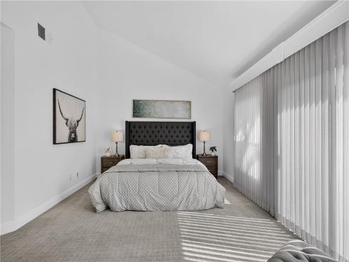 10 E Trenton  , Irvine, CA