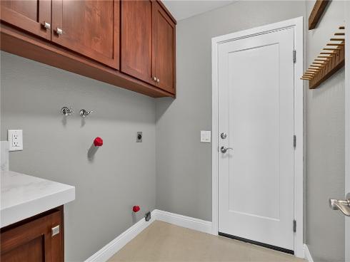 10 E Trenton  , Irvine, CA