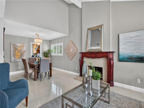 10 E Trenton  , Irvine, CA