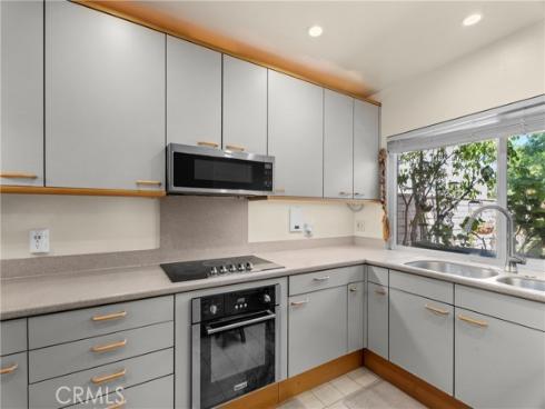 6 Eucalyptus , Irvine, CA