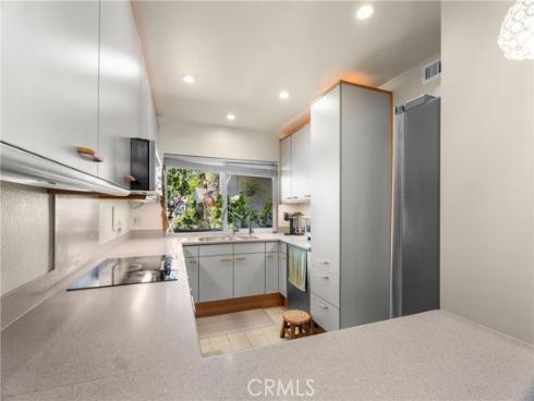 6 Eucalyptus , Irvine, CA