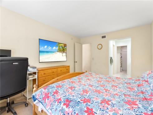 6 Eucalyptus , Irvine, CA