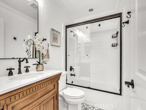 130  White Flower  , Irvine, CA