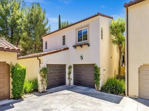 130  White Flower  , Irvine, CA