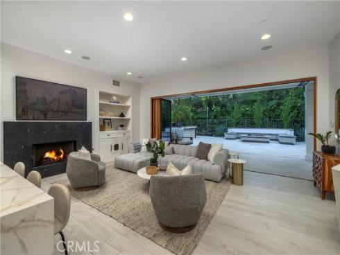 46 Woods Trail , Irvine, CA