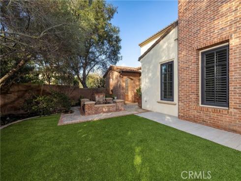 46 Woods Trail , Irvine, CA