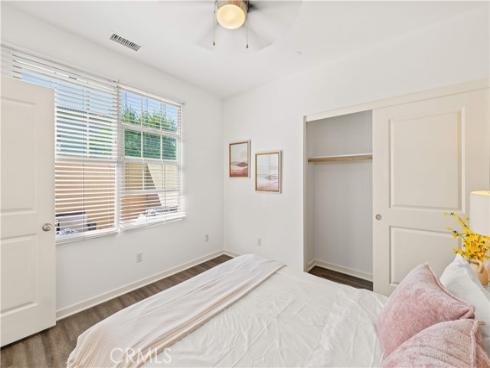 56 Bay Layrel , Irvine, CA