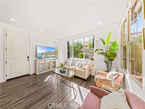 56 Bay Layrel , Irvine, CA