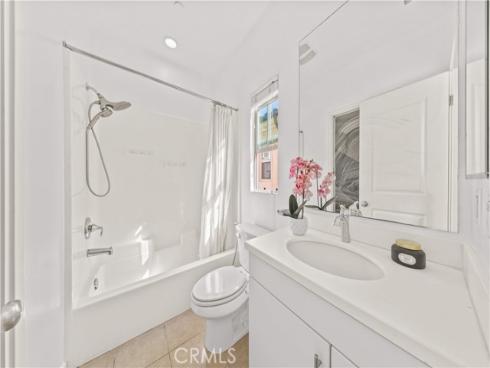 56 Bay Layrel , Irvine, CA