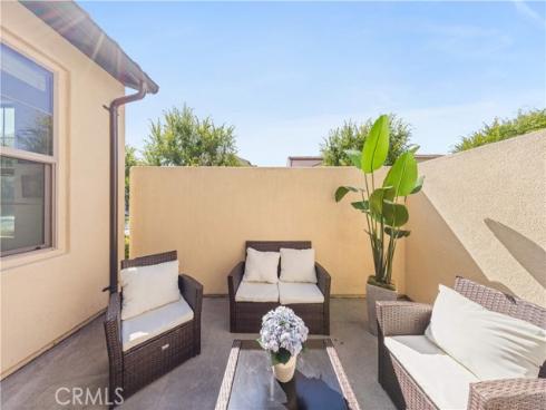 56 Bay Layrel , Irvine, CA